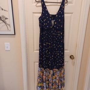 BNWT Torrid Navy Flower Maxi Dress Size 2